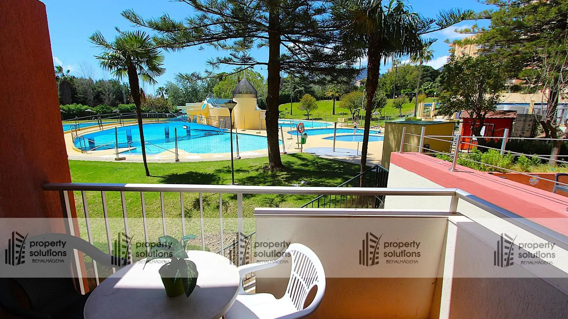 4 Jupiter Estudio- Vista A La Piscina - Playa A 700 Metros بينالماذينا